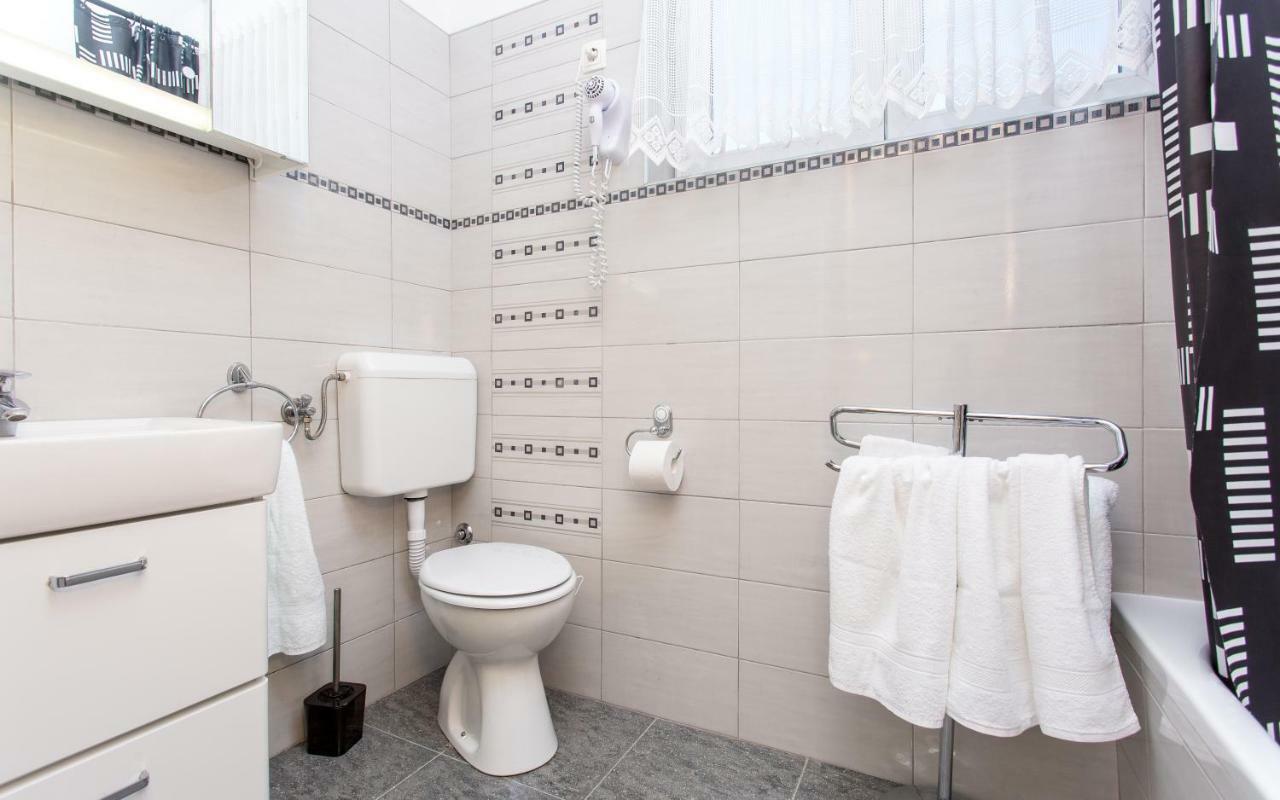 Maledi Apartment